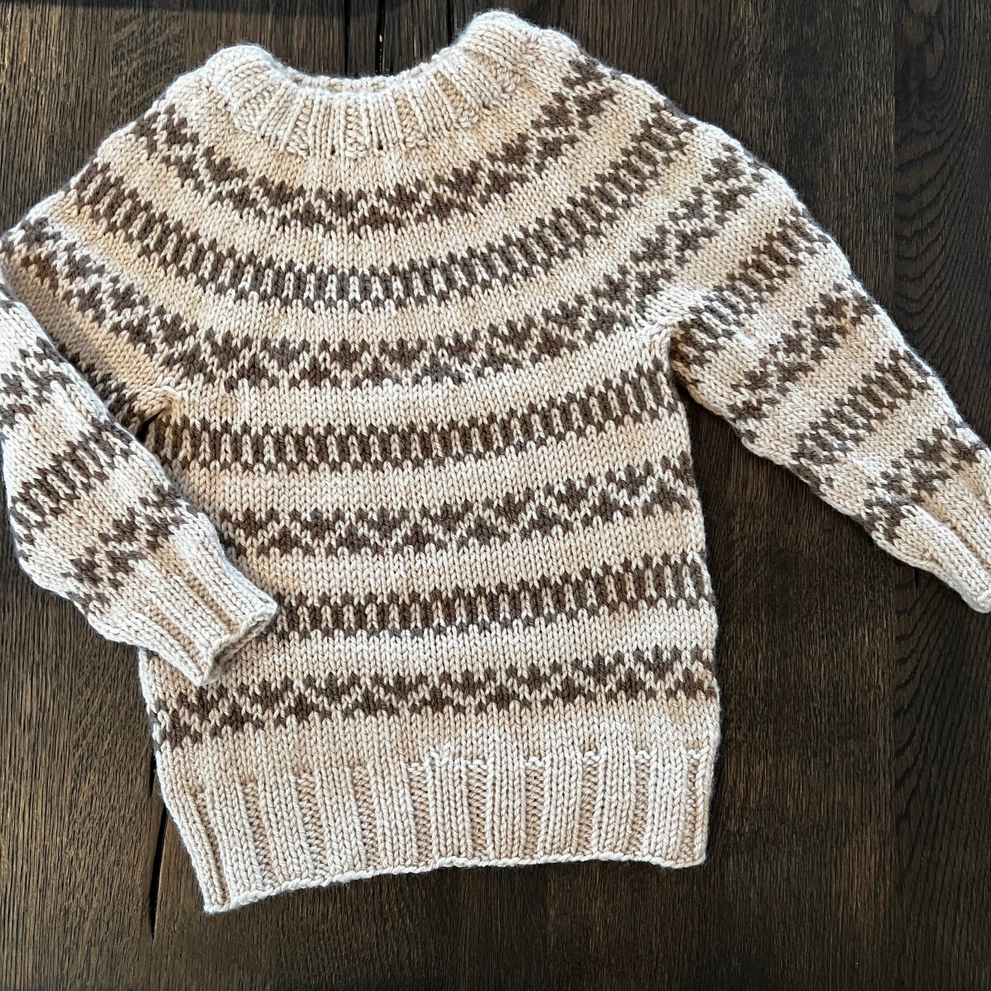 Ailo nissehue og Martin sweater (0-4 år) (dansk)