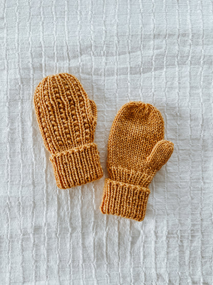 Amalie lue, hals, tykke votter og tykke sokker (1-12 år)